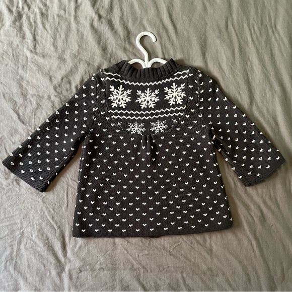 DC Black and White Snowflake Polka Dot Winter Christmas Sweater - Picture 2 of 3